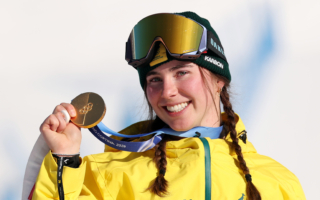 澳選手斬獲冬奧會第二金 巴夫驚險奪冠