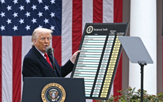 高院判川普關稅違法後 加州州長籲退稅退利息