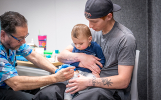 川普政府更新兒童疫苗接種計劃 15州聯合起訴