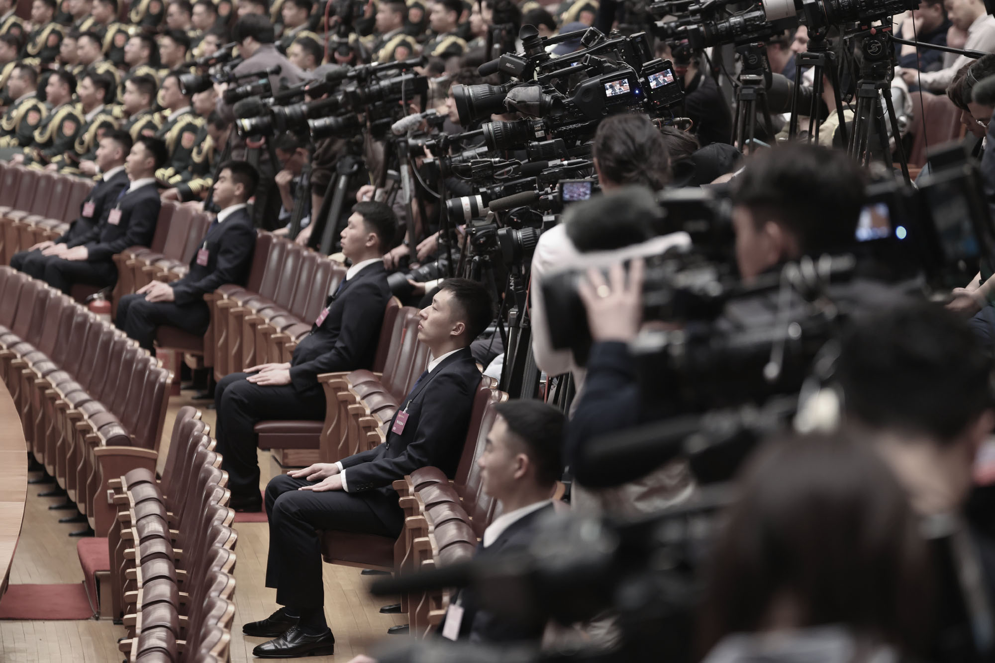 習怕造反? 官媒再發文壓制年輕官員