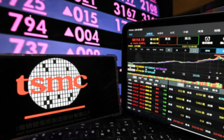 台股收漲1342點史上第二大漲點 站回34000點大關