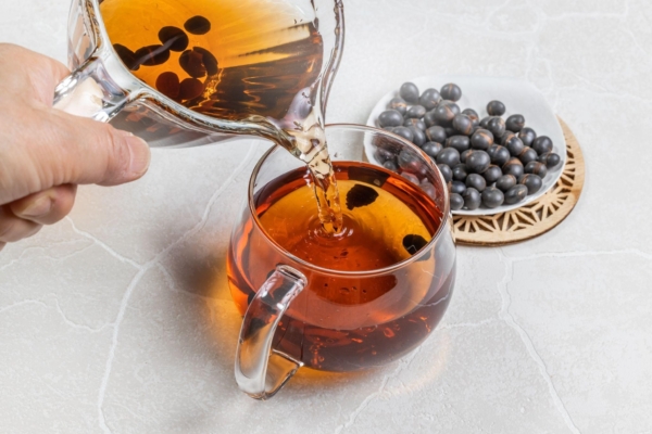 【她健康】消水肿抗氧化养生饮 黑豆水在家做