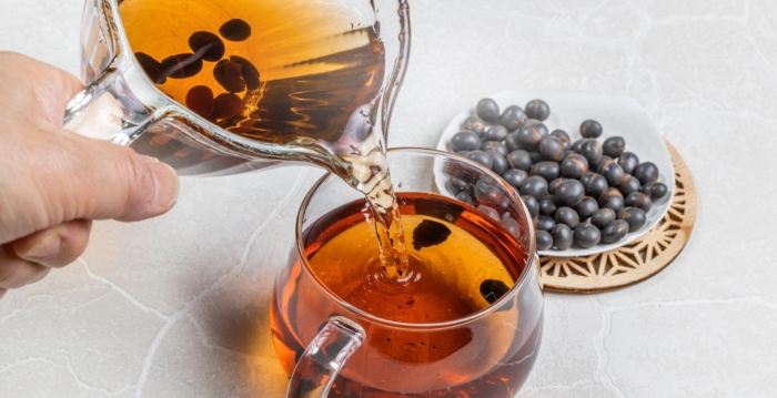 【她健康】消水肿抗氧化养生饮 黑豆水在家做