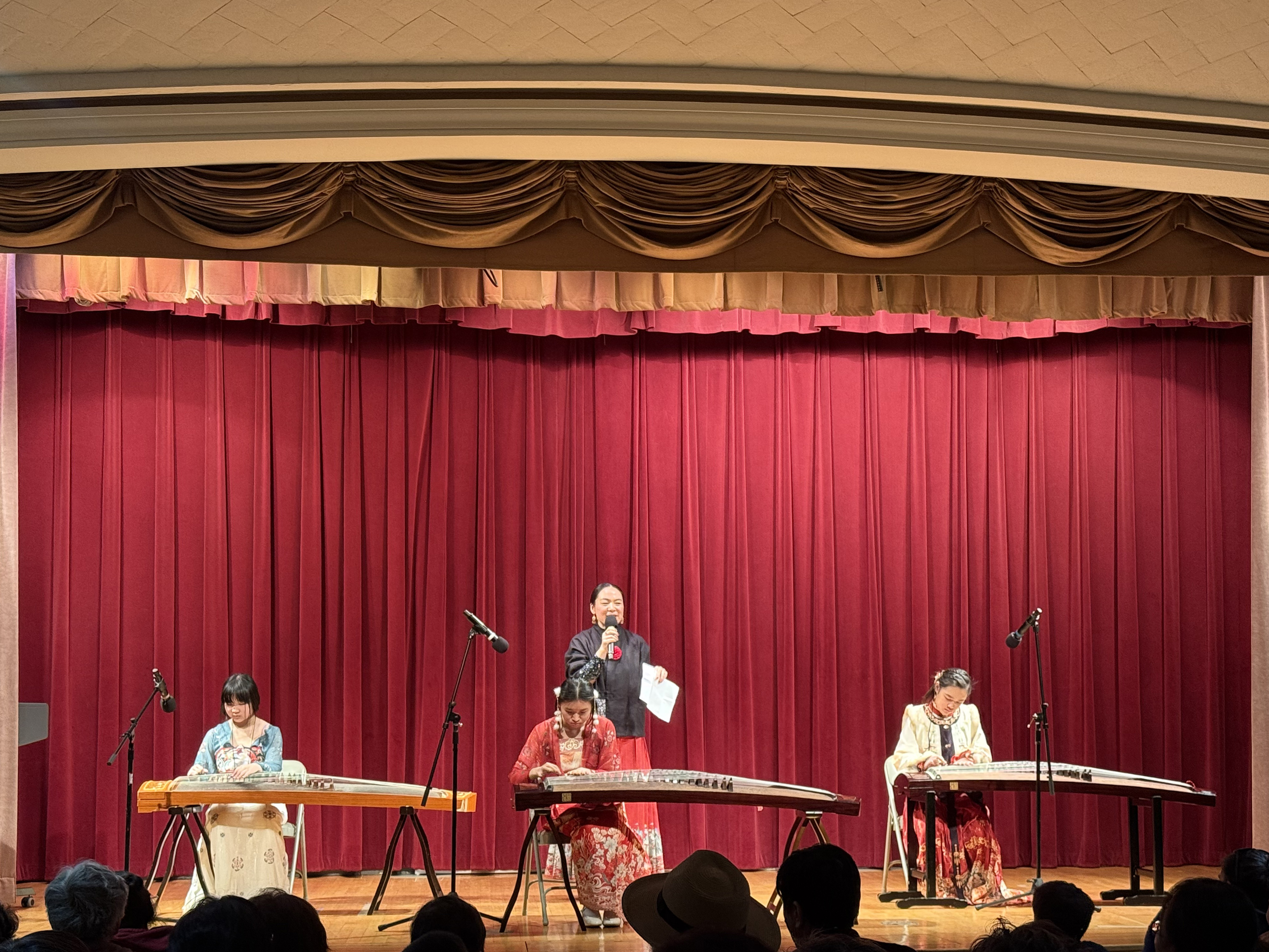 2026年3月14日,費城公園大道中心圖書館舉辦了慶祝中國新年活動。(楊茜/大紀元)