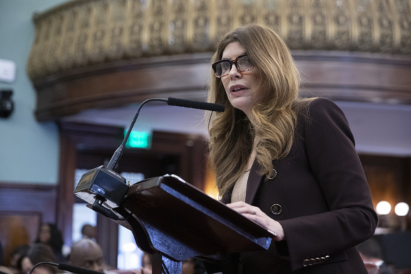 市议会通过系列法案 打击纽约市仇恨犯罪