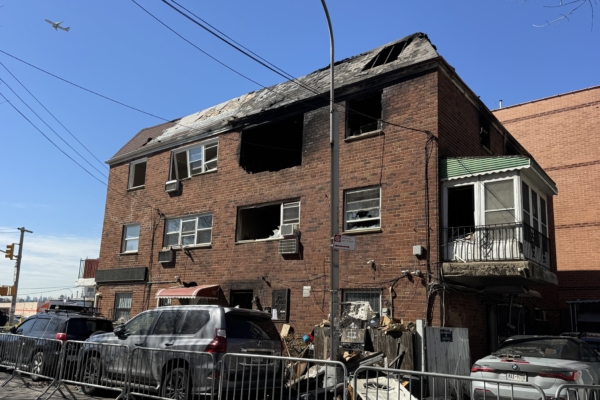 法拉盛四死火灾 警方列谋杀案 怀疑占屋者纵火