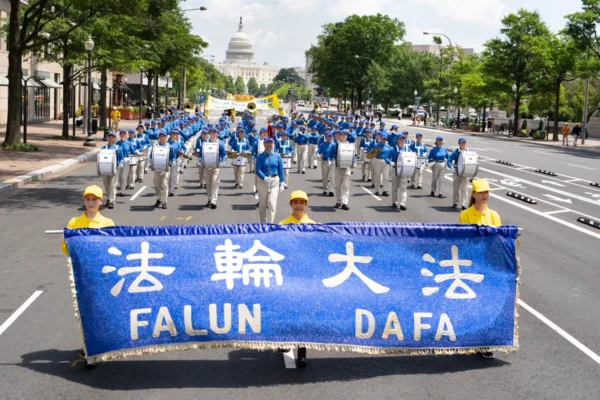 王友群：中国学生家长千万不要上当受骗