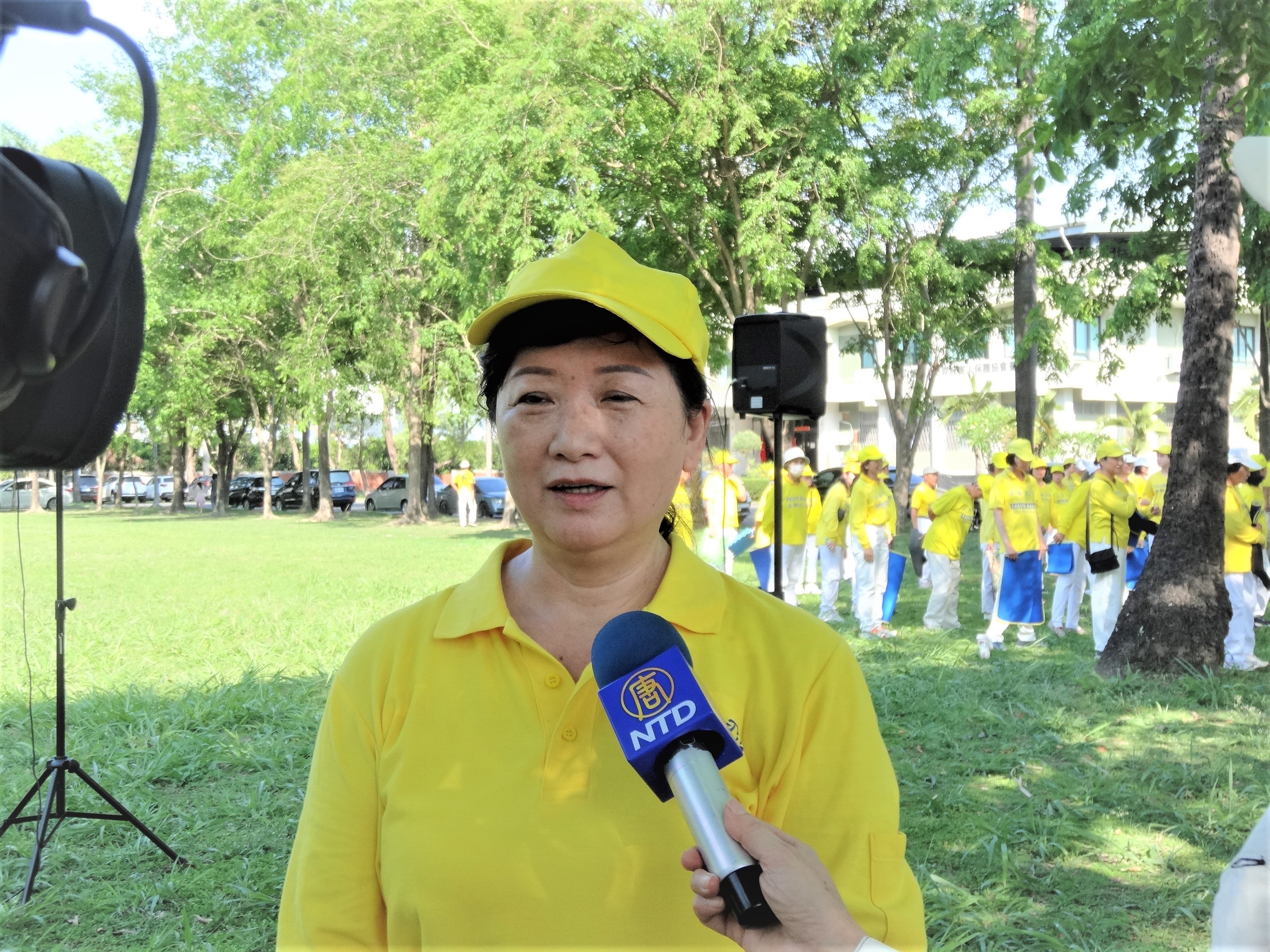 法輪功學員邱子泠修煉後身體健康、家庭幸福和睦。(曾晏均/大紀元)