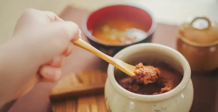 生姜味噌汤：舒缓炎症 呵护肠道健康