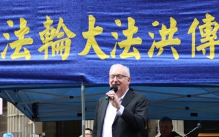 墨爾本慶法輪功洪傳34周年 州議員聲援