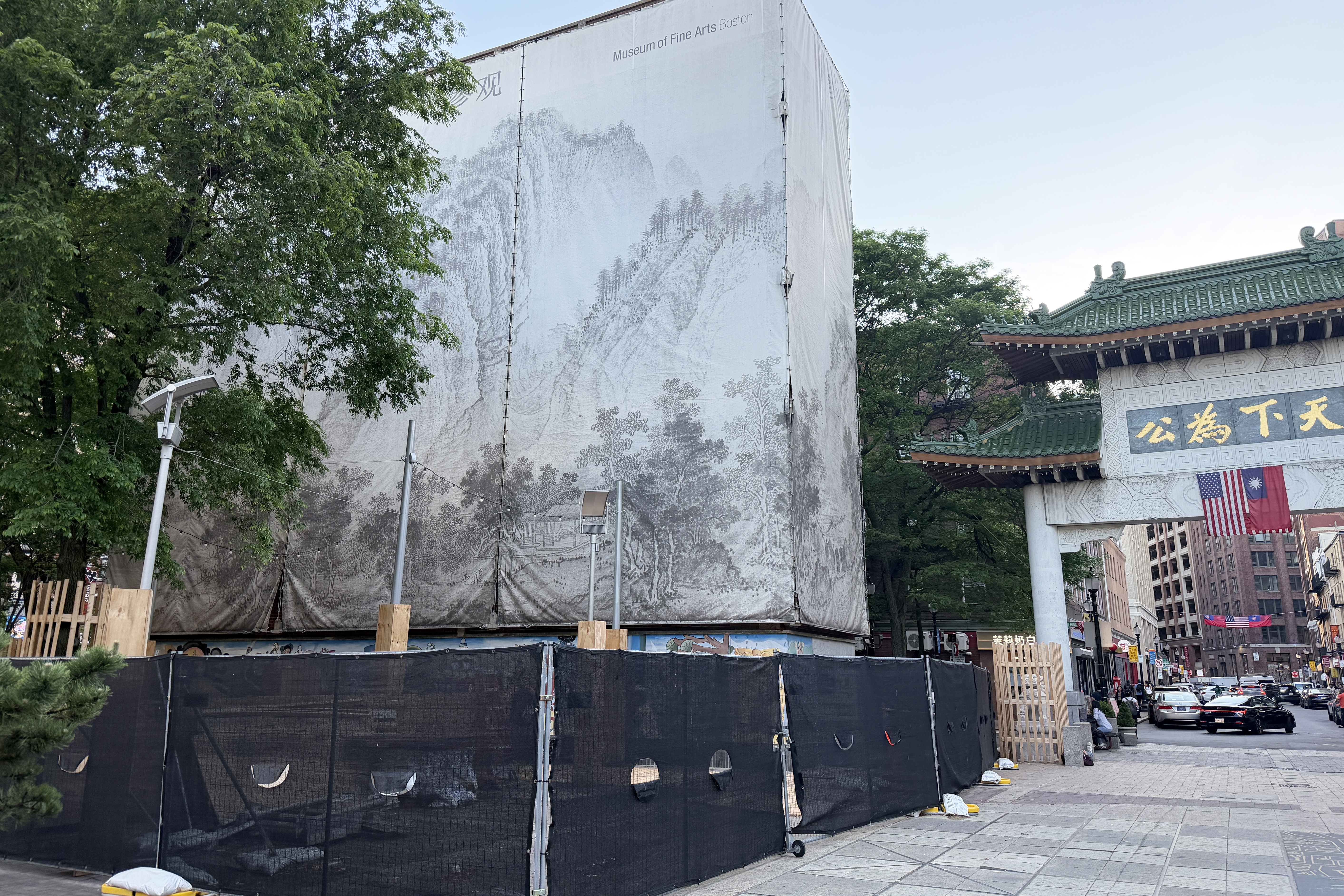 華埠公園因交通工程關閉但六四前夕開放悼念| 大紀元