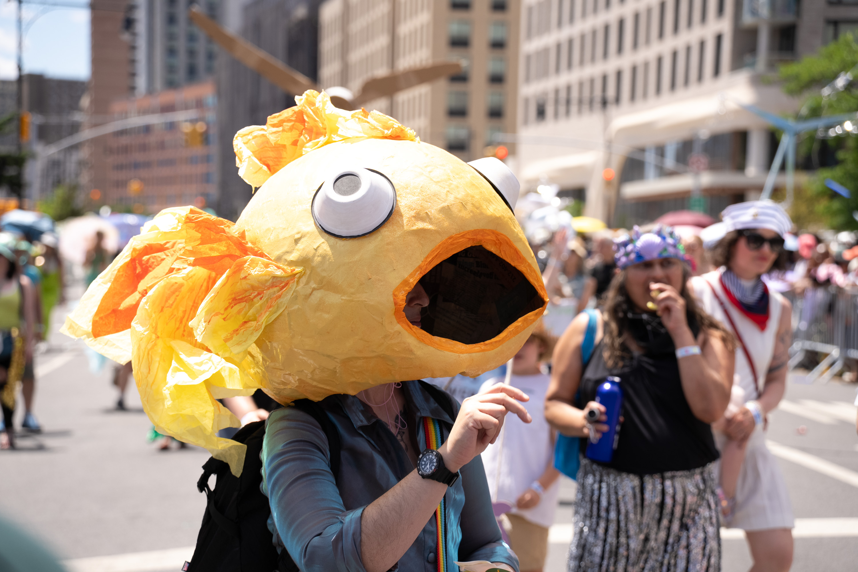 2026年6月20日,紐約康尼島舉行了一年一度的美人魚遊行。紐約康尼島美人魚遊行是全美規模最大的藝術遊行,也是紐約市最盛大的夏季活動之一。(戴兵/大纪元)