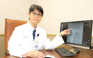 心房顫動惹禍婦突失語偏癱   聯新國際醫院87分鐘取栓救腦