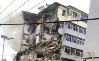 遼寧葫蘆島一居民樓發生爆炸 一側已塌陷殆盡