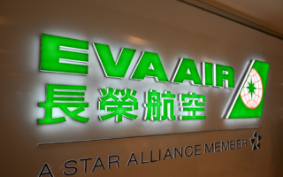 AI伺服器出貨增加 帶旺貨運 長榮航空：貨運旺季延續至明年
