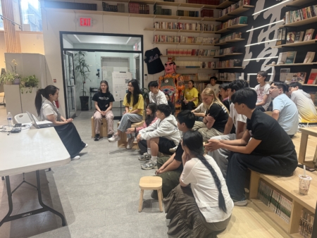 劉靜蓉主講美籍亞裔青少年的心理韌性與跨文化適應策略。
