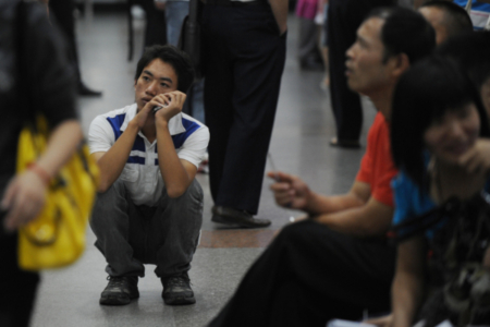 萧易：中共为何不愿提高收入来刺激消费？