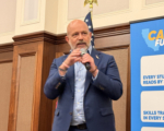 Steve Hilton舊金山辦市民大會 聚焦降低生活成本與政府改革