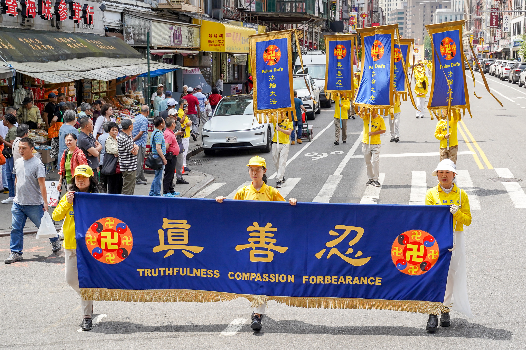 2026年7月19日(周日),上千名大纽约地区法轮功学员举行720反迫害27周年暨声援4.6亿中国人退出中共的大型游行活动。(张静怡/大纪元)