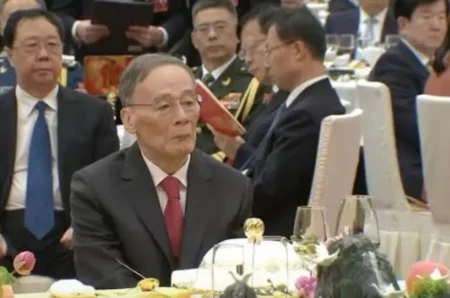 王友群:習近平「劍指」王岐山?