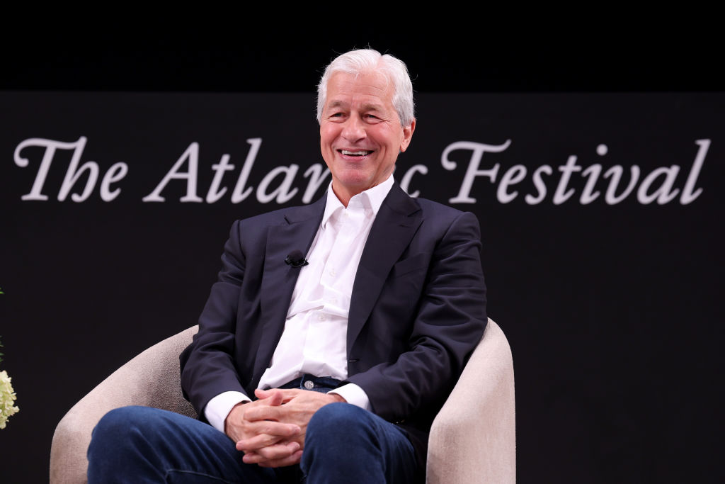 摩根大通執行長傑米.戴蒙(Jamie Dimon)出席2024年大西洋節全球經濟現況(The State of the Global Economy)座談會。(Tasos Katopodis/Getty Images for The Atlantic)