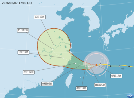 白海豚台风路径潜势图。