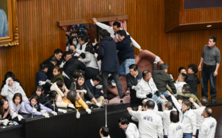 《經濟學人》重批台灣民主遭挾持 自由正從內部被背叛