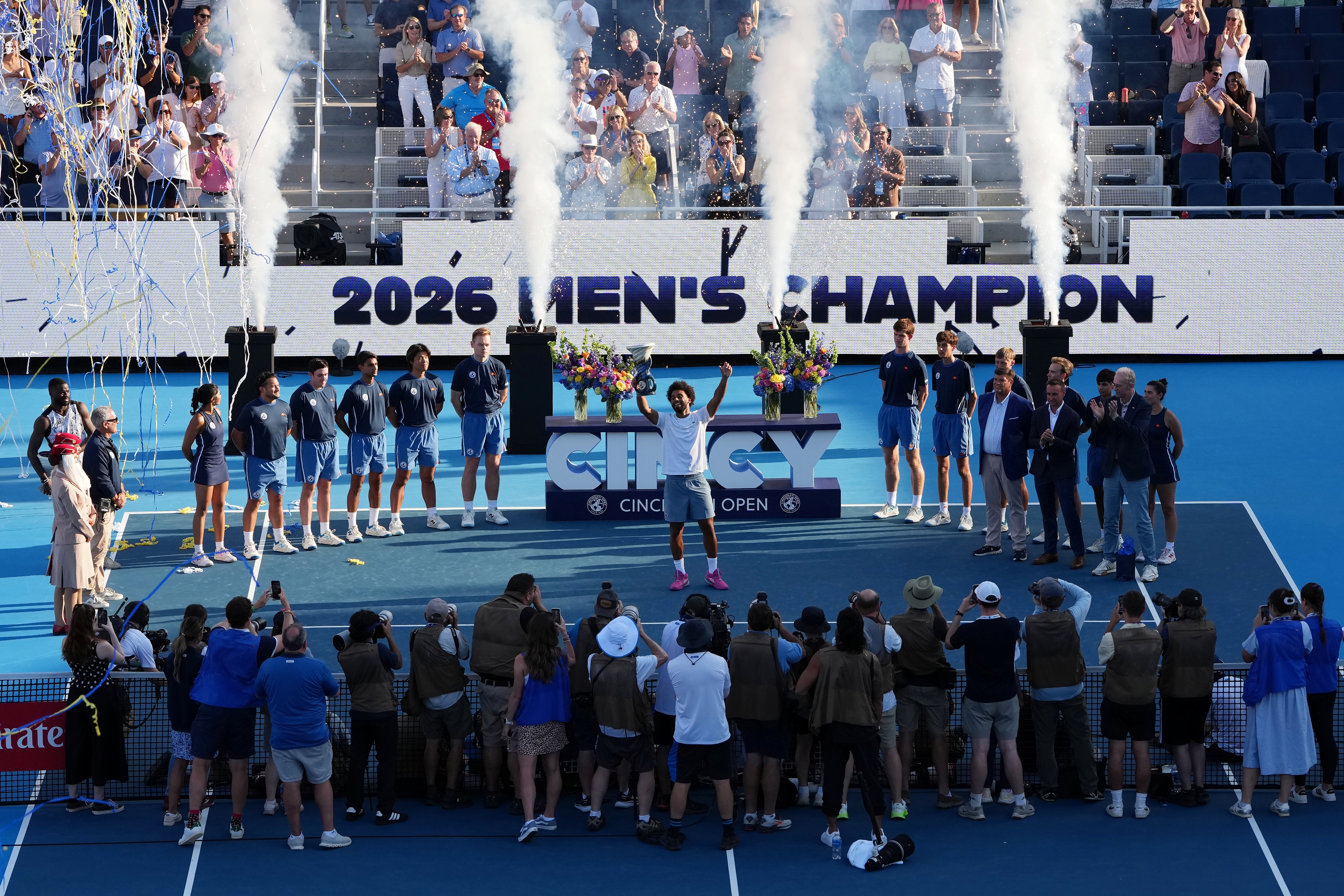 2026年8月23日,ATP1000辛辛那提网球大师赛,两位黑人选手会师决赛。22岁法国新星阿蒂尔‧菲斯(Arthur Fils)以6:3、1:6、6:0击败28岁美国好手蒂亚福(Frances Tiafoe)夺得个人职业生涯首个大师赛冠军。(Dylan Buell/Getty Images)