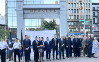 “即使百年后仍念出他们名字” 纽约华埠悼9·11