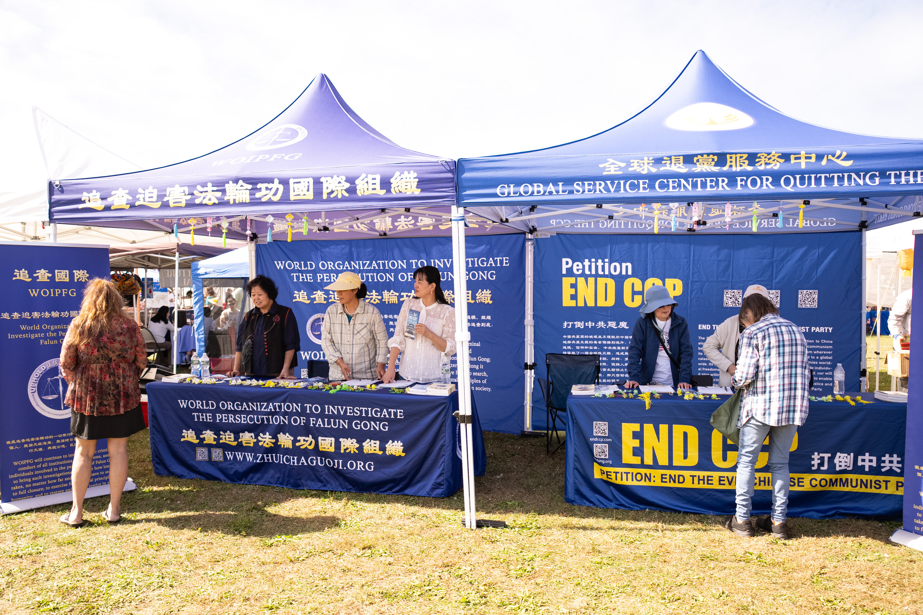 9月19日,一年一度的「新世紀中秋美食遊園會」在紐約上州橙縣鹿苑鎮熱鬧登場。(戴兵/大紀元)