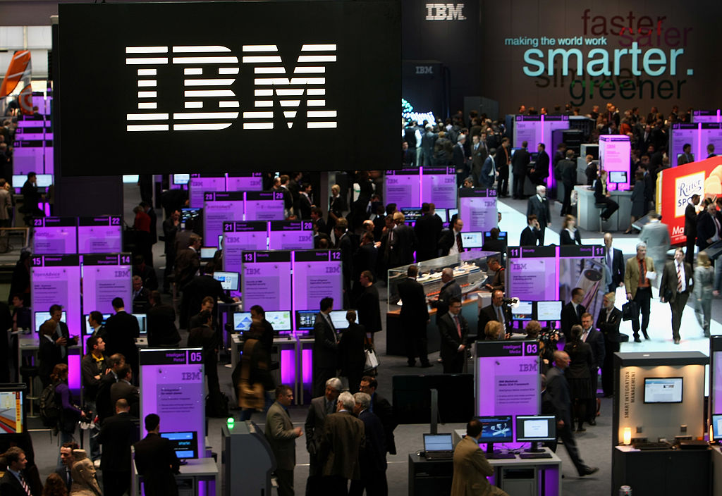 IBM在全球電腦與資訊科技展覽會CeBIT的展位。(Joern Pollex/Getty Images)