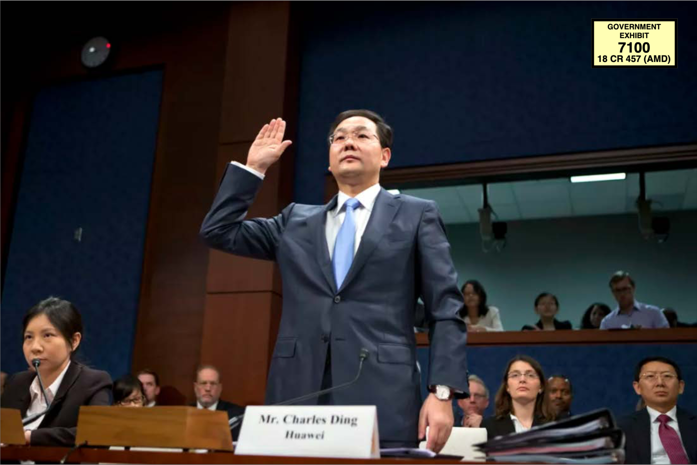 2012年9月,華為北美主席丁少華(Charles Ding)在美國眾議院情報常設特別委員會(HPSCI)聽證會上宣誓作證。(紐約東區聯邦檢察官辦公室)